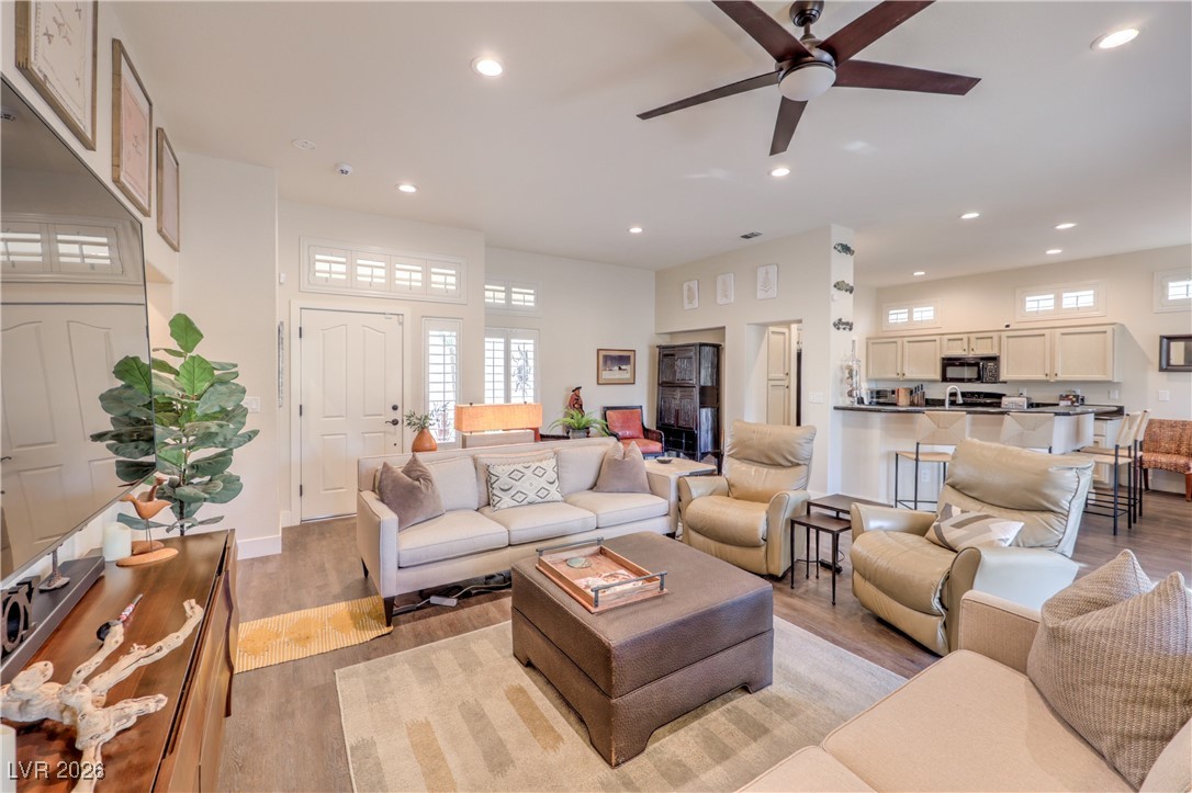 2701 Spalding Drive