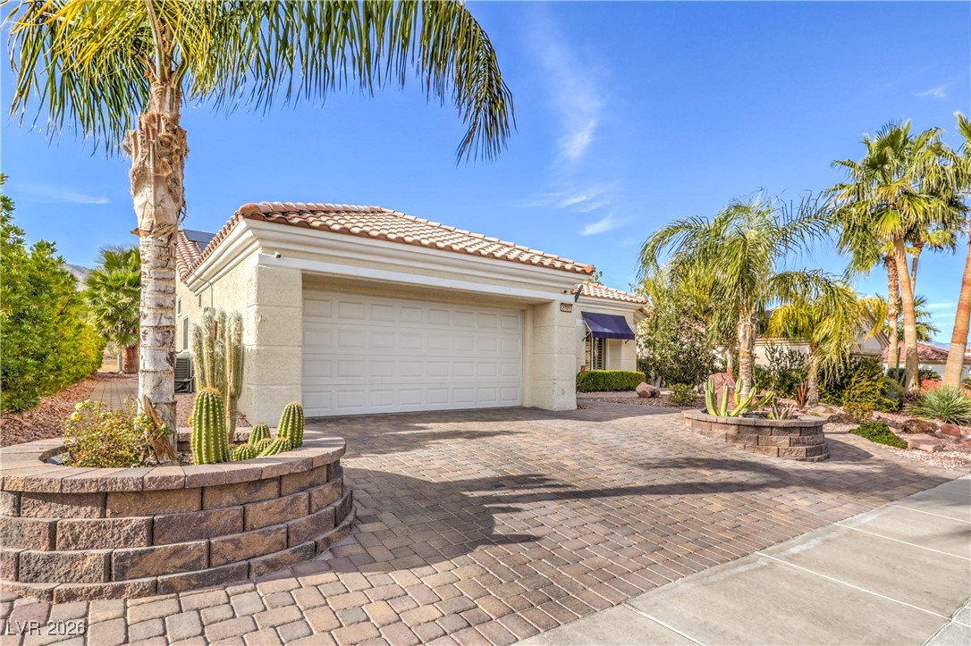 2701 Spalding Drive