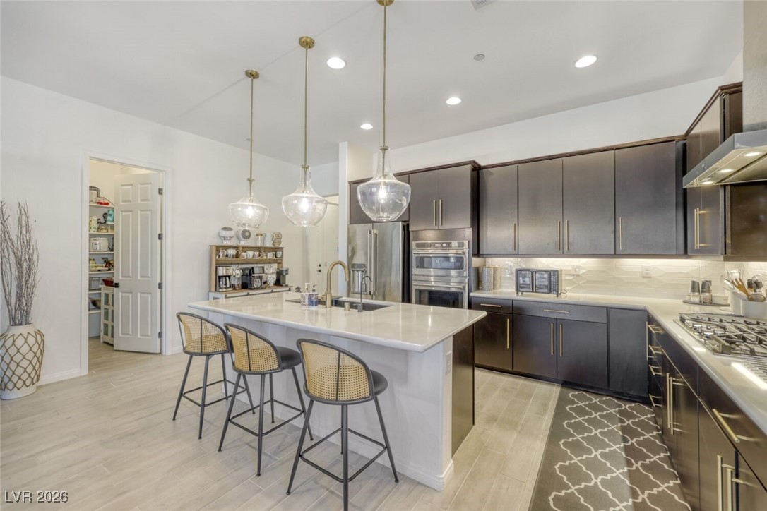 12 Tatahatso Point Street