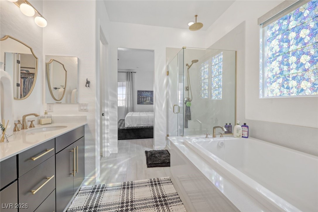 12 Tatahatso Point Street