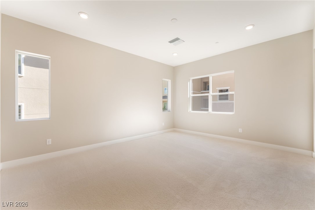 9132 Las Manaitas Avenue 202