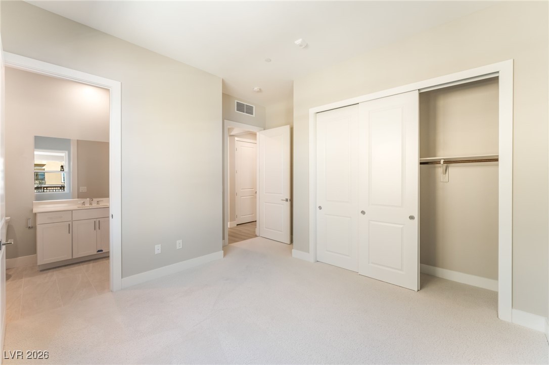 9132 Las Manaitas Avenue 202