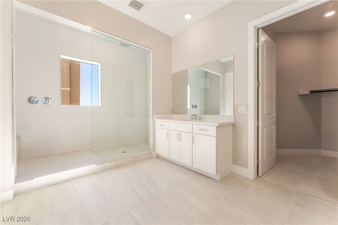 9132 Las Manaitas Avenue 202