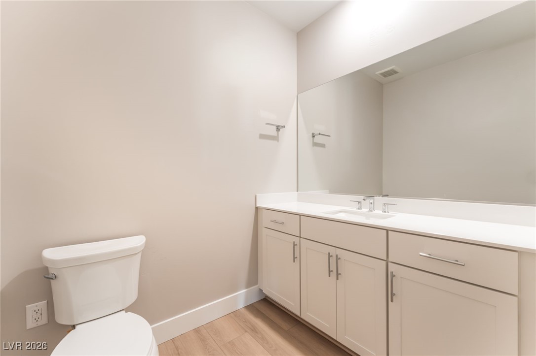 9132 Las Manaitas Avenue 202