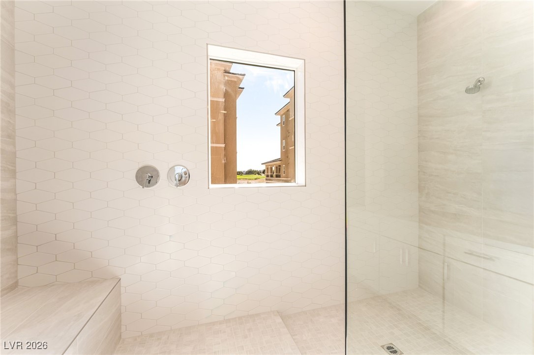 9132 Las Manaitas Avenue 202