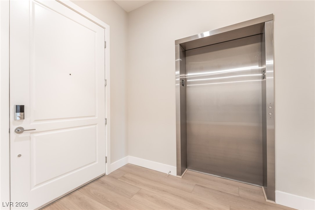 9132 Las Manaitas Avenue 202