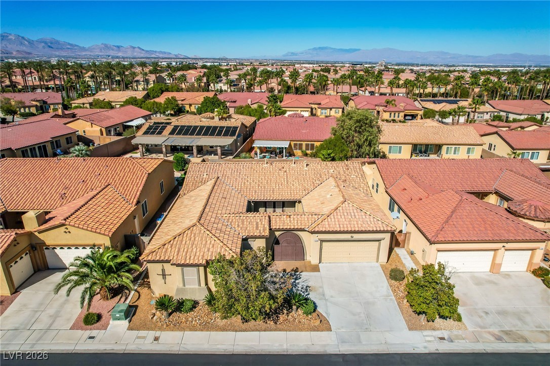 7232 Frontier Hills Avenue