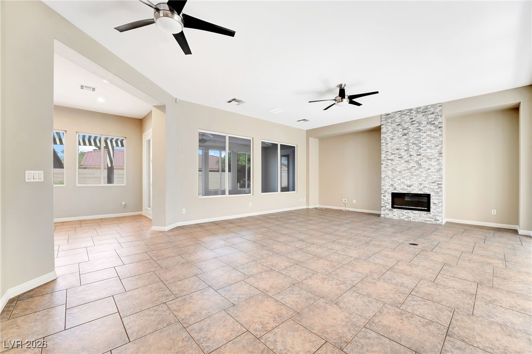 7232 Frontier Hills Avenue