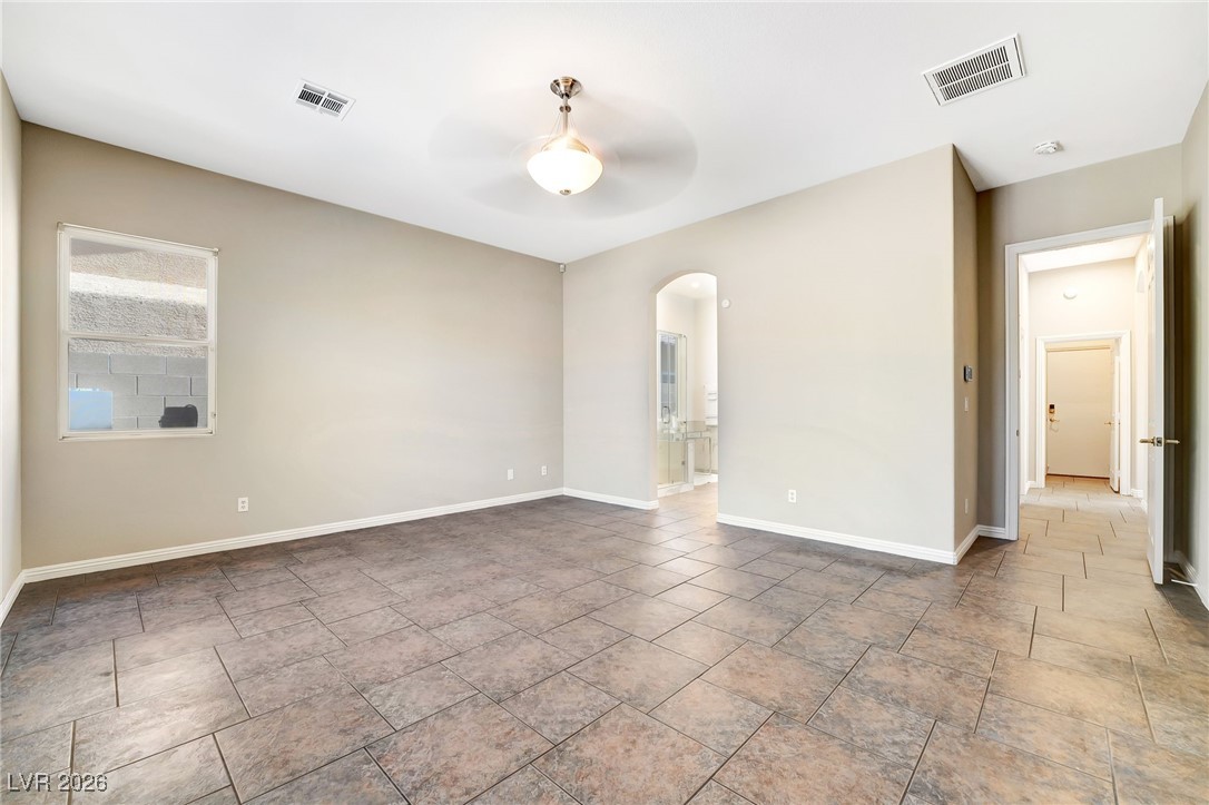 7232 Frontier Hills Avenue