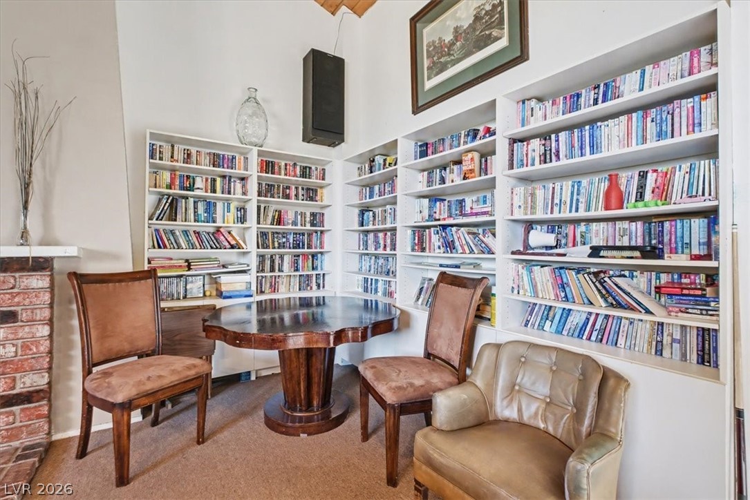 5716 Roseridge Avenue