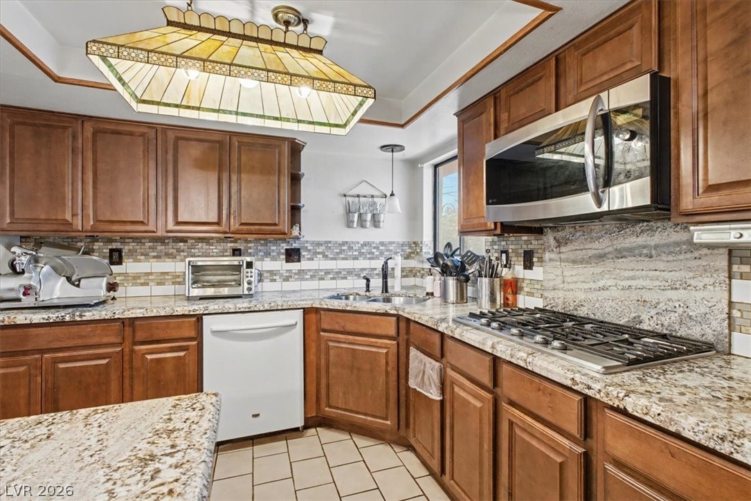 5716 Roseridge Avenue