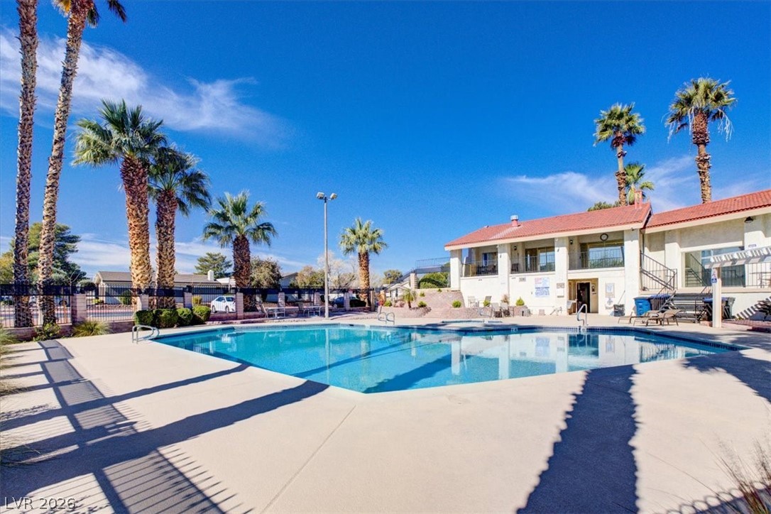 5716 Roseridge Avenue