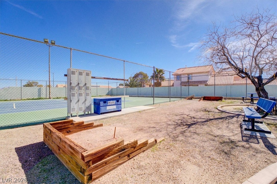 5716 Roseridge Avenue