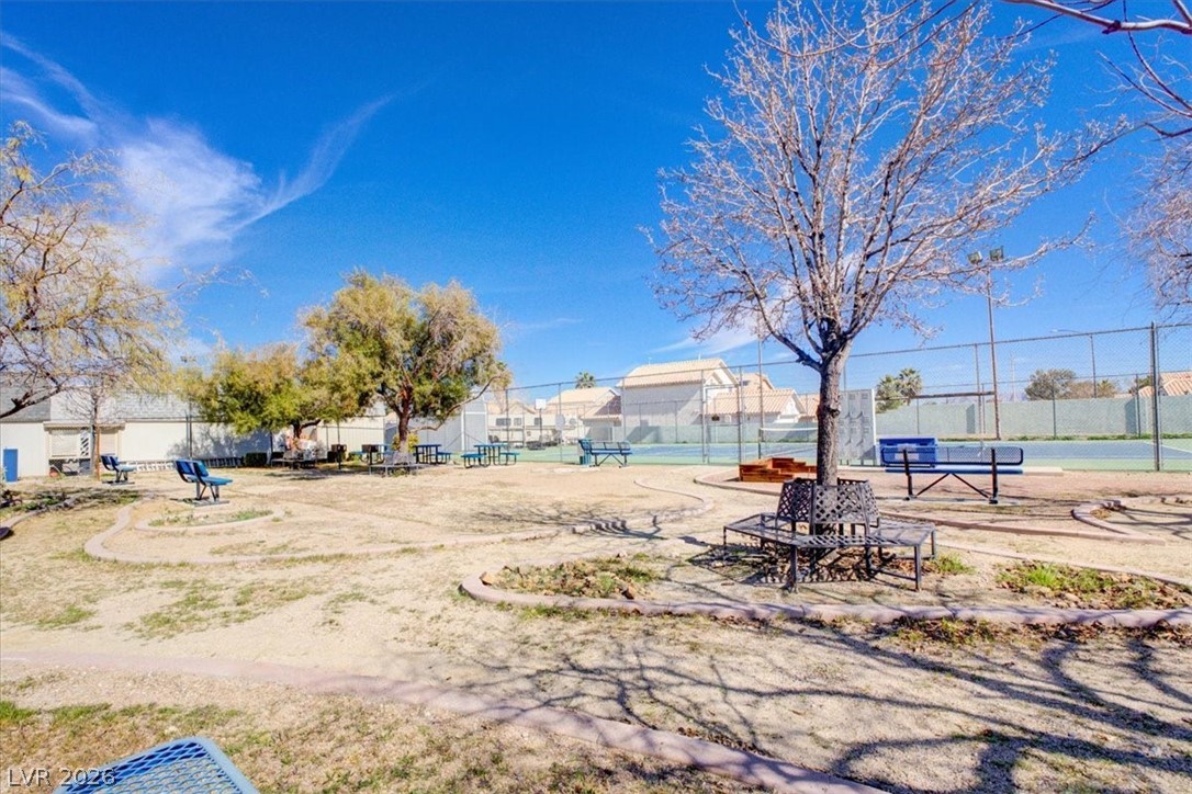 5716 Roseridge Avenue