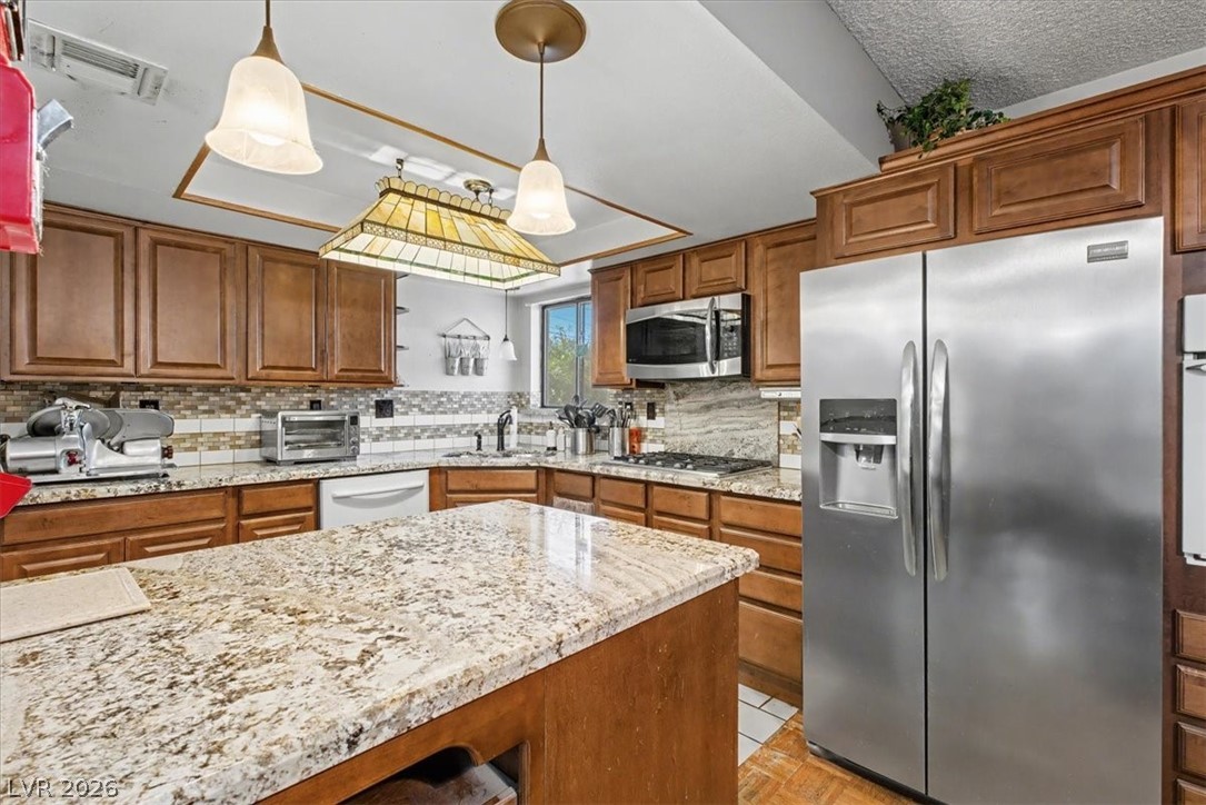 5716 Roseridge Avenue