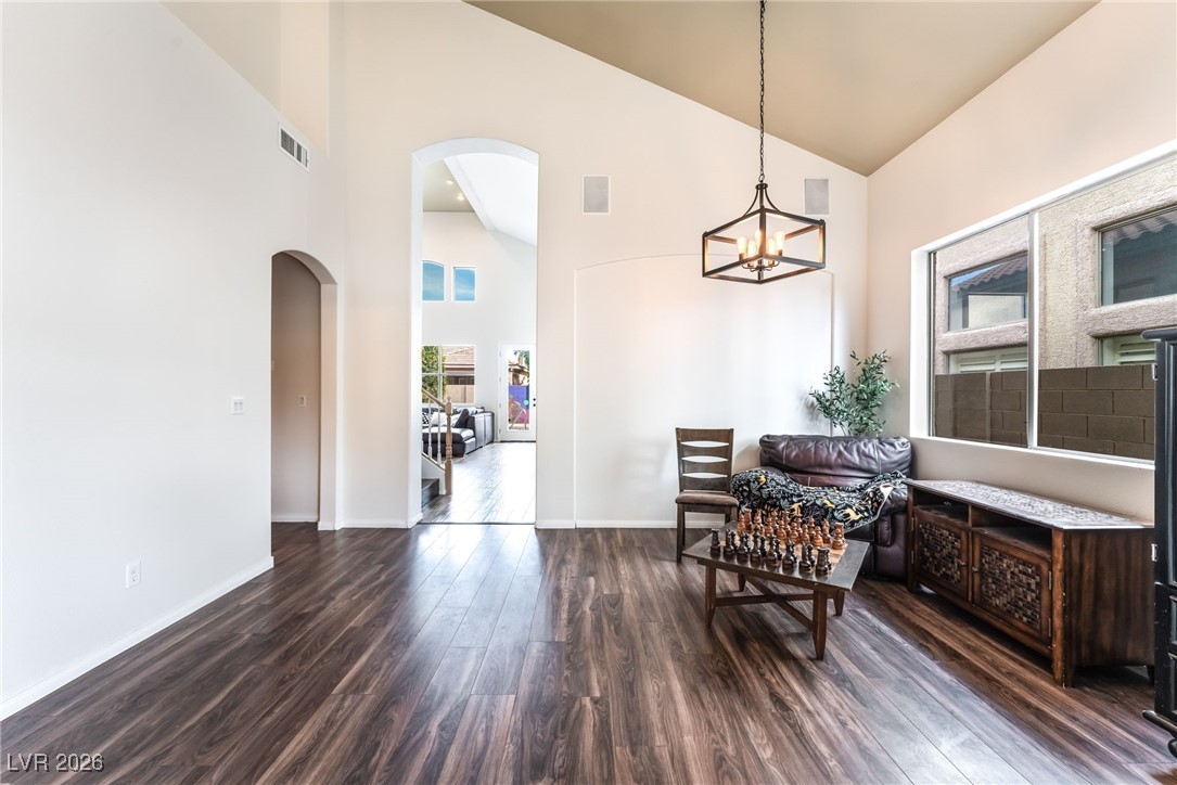 2766 Glen Port Street