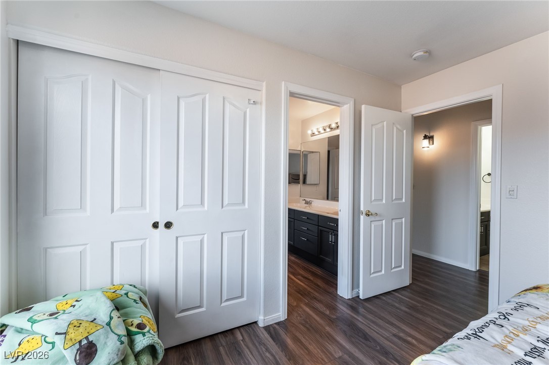 2766 Glen Port Street