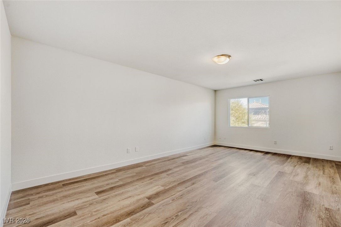 8564 Silver Coast Street