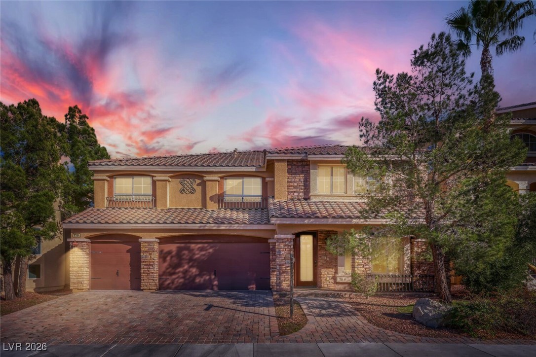 8564 Silver Coast Street