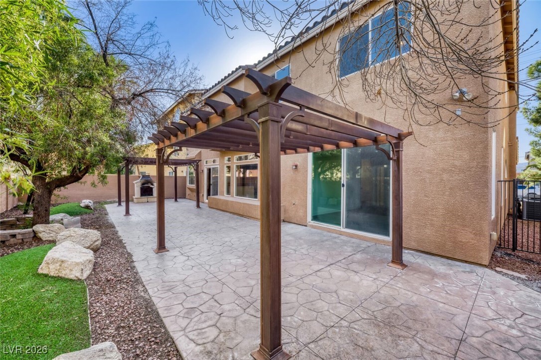 8564 Silver Coast Street