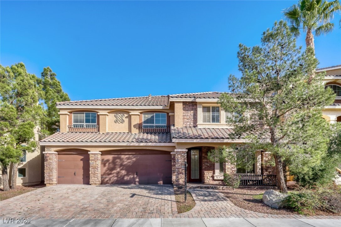 8564 Silver Coast Street