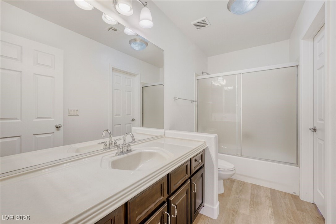 8564 Silver Coast Street