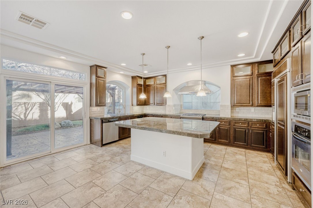 8564 Silver Coast Street