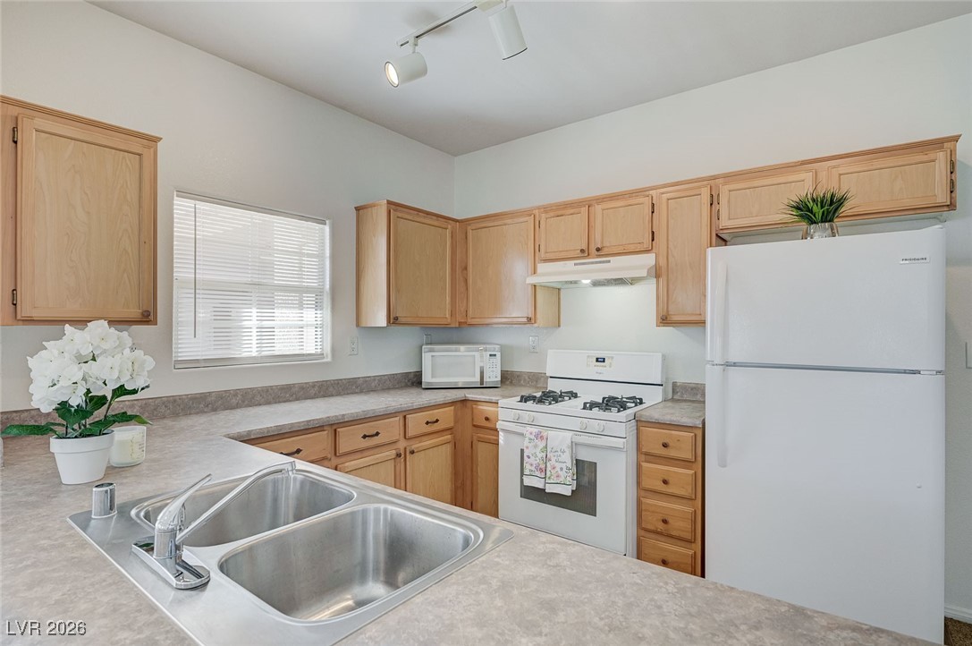 10125 Cedar Key Avenue 201