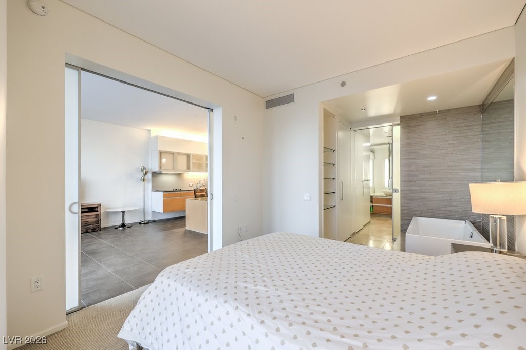 3722 Las Vegas Boulevard 1204