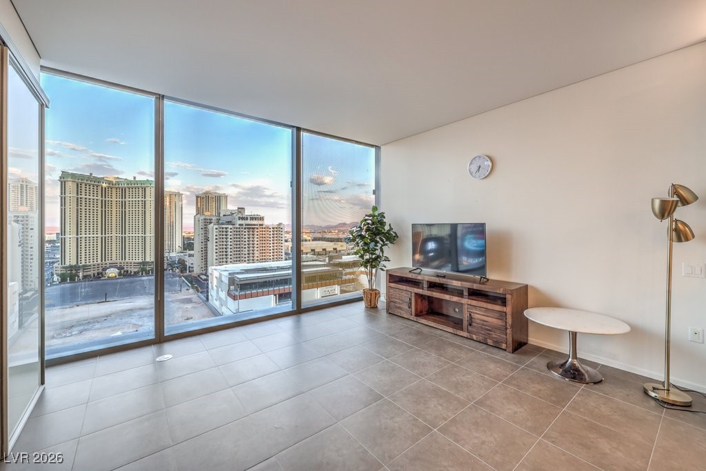 3722 Las Vegas Boulevard 1204