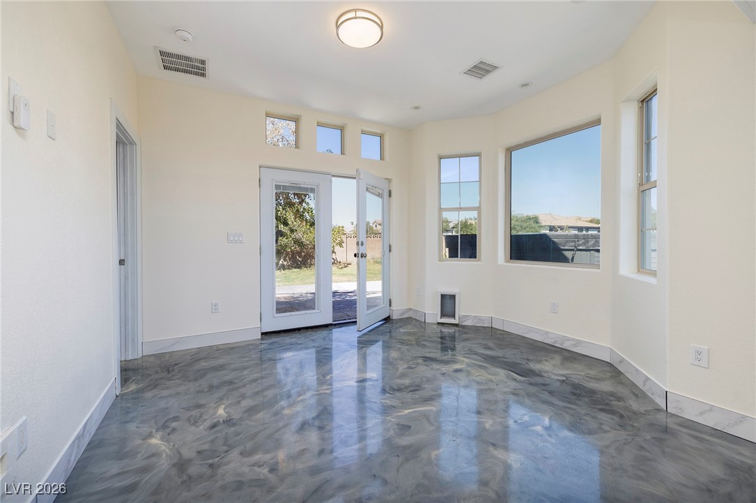 3385 West Agate Avenue