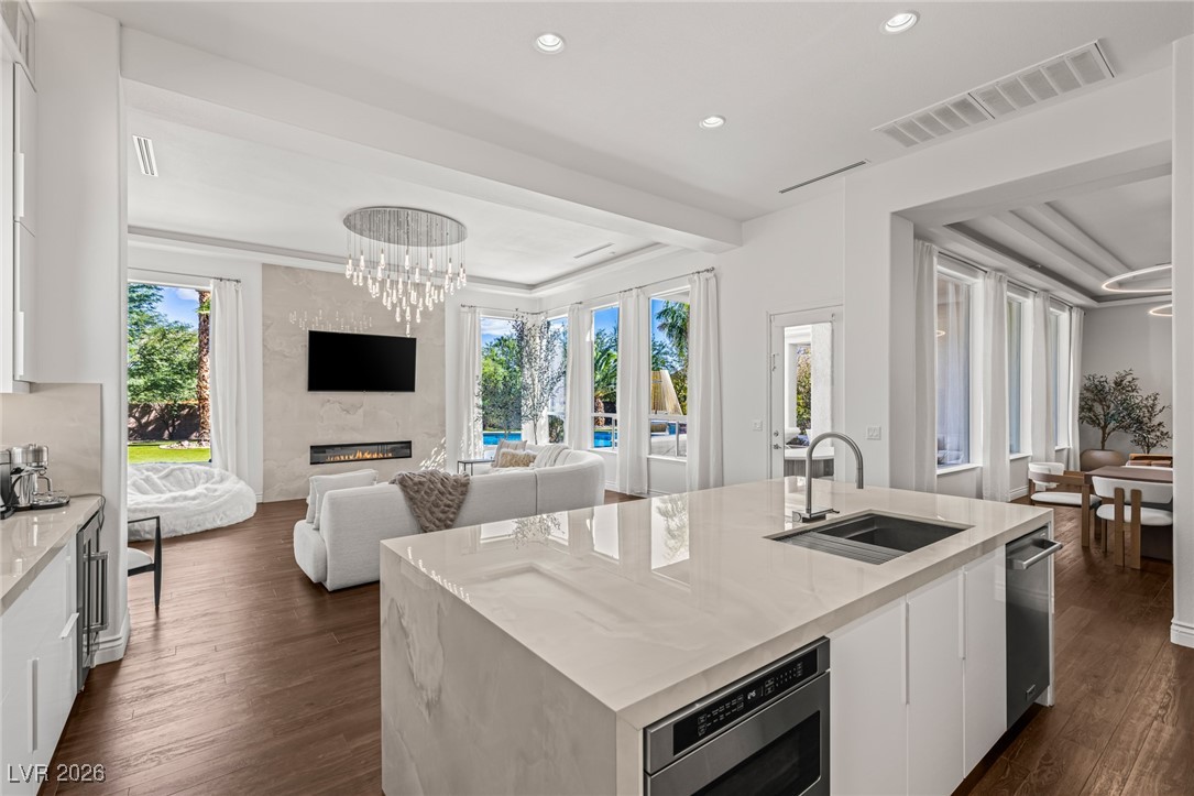 7304 Buttons Ridge Drive