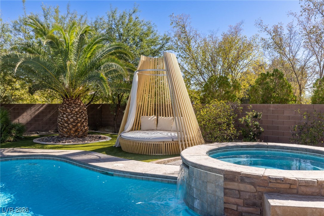 7304 Buttons Ridge Drive