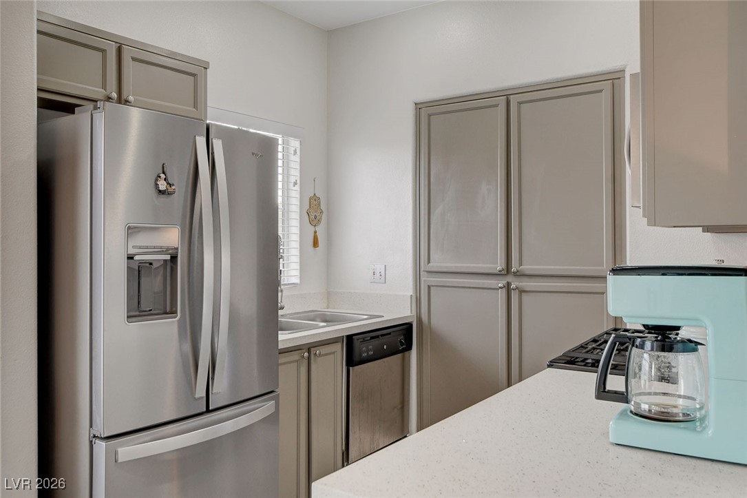 1401 Red Crest Lane 201