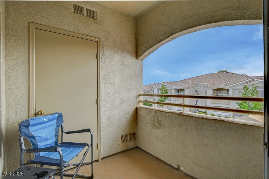 1401 Red Crest Lane 201