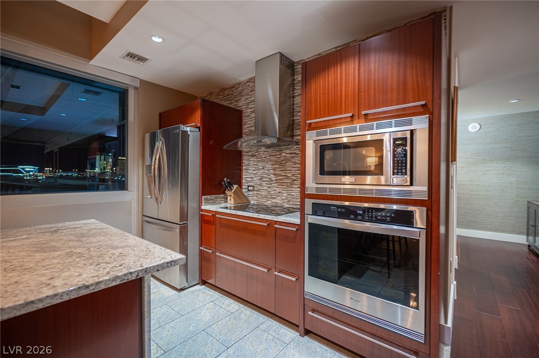 4471 Dean Martin Drive 810