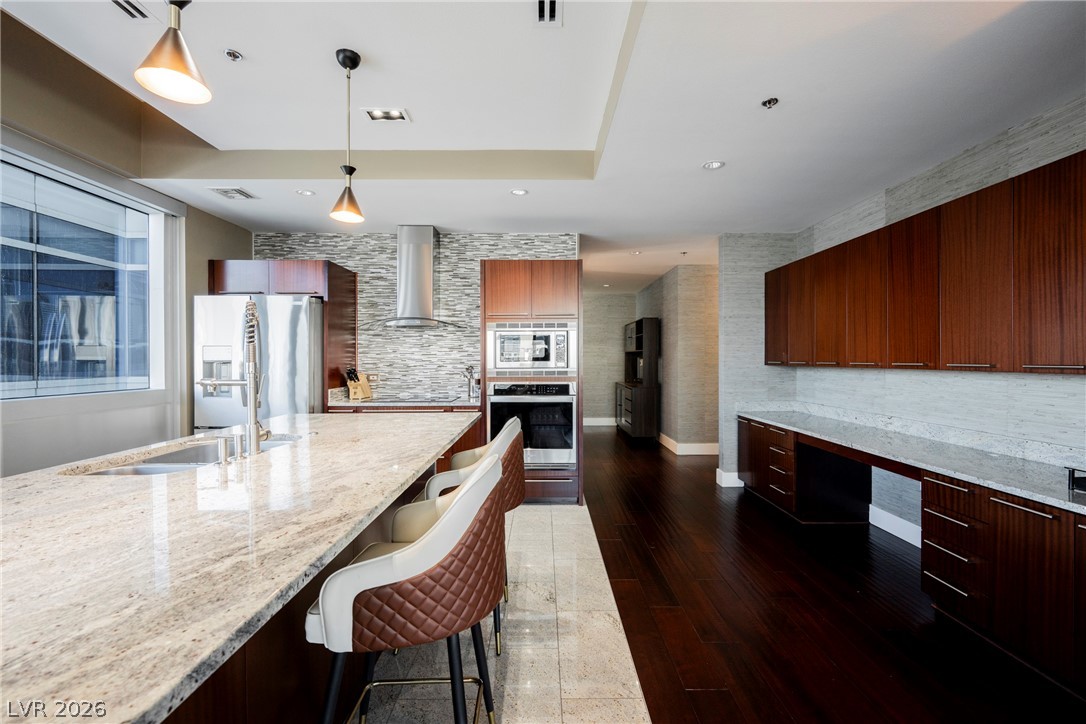 4471 Dean Martin Drive 810