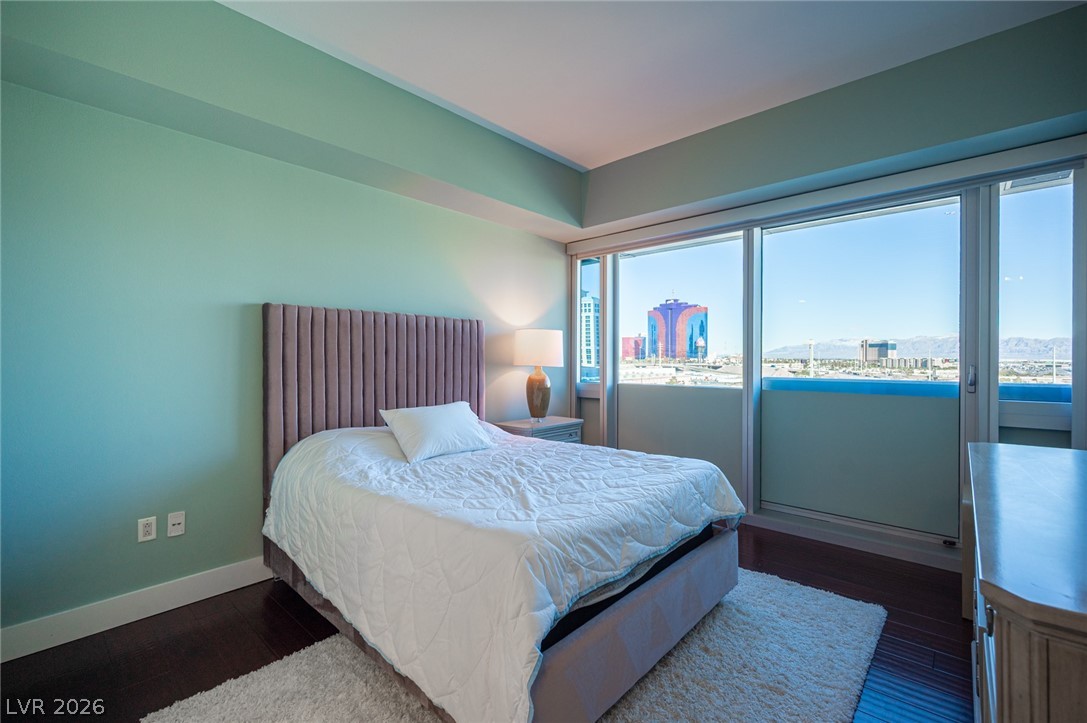 4471 Dean Martin Drive 810