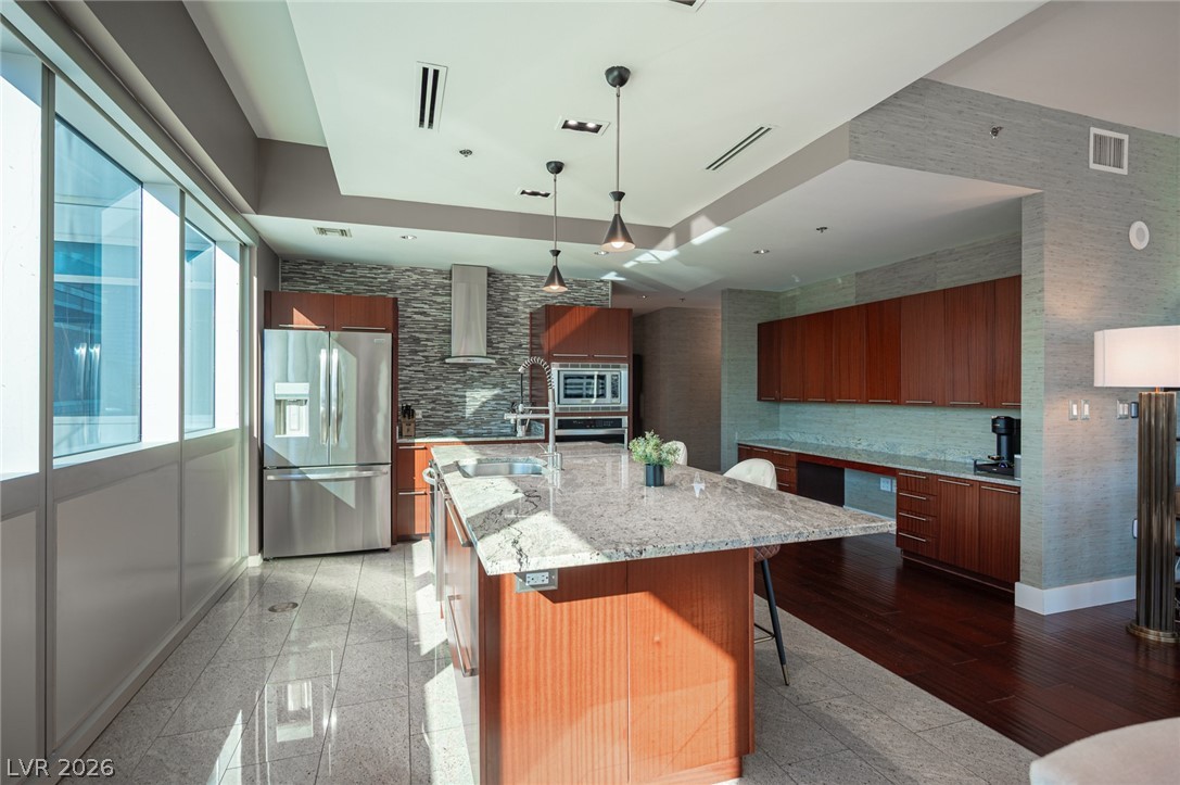 4471 Dean Martin Drive 810