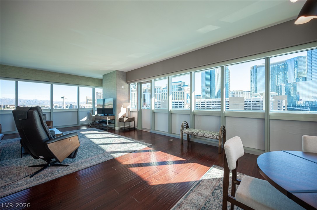 4471 Dean Martin Drive 810