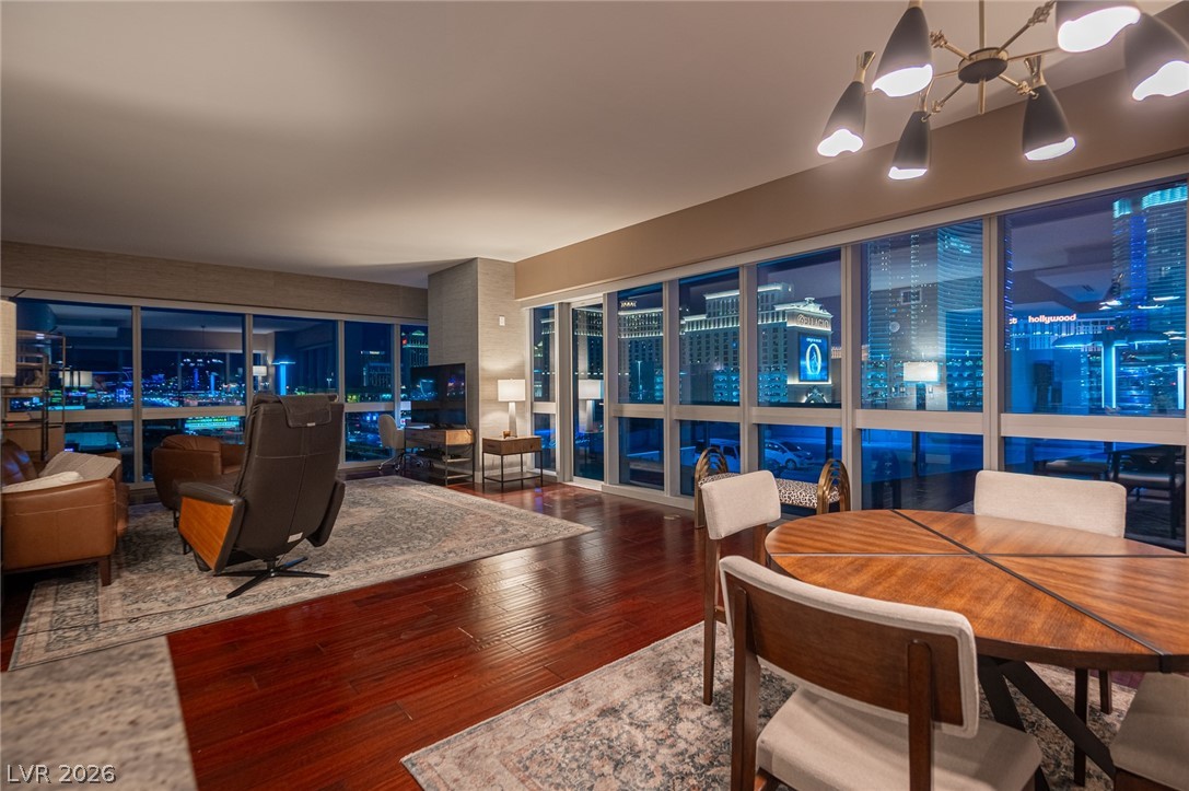 4471 Dean Martin Drive 810