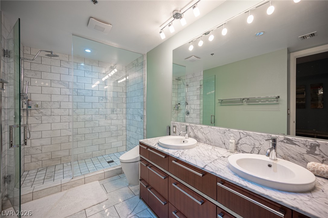 4471 Dean Martin Drive 810