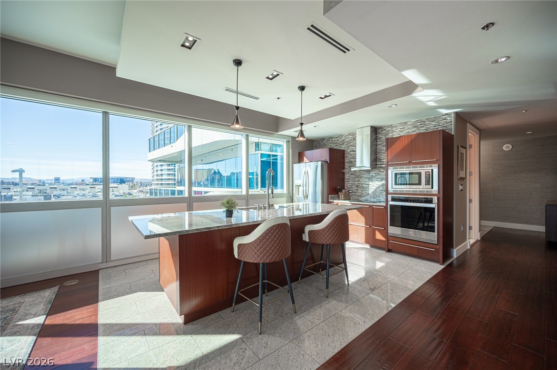 4471 Dean Martin Drive 810