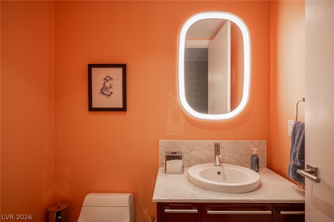 4471 Dean Martin Drive 810