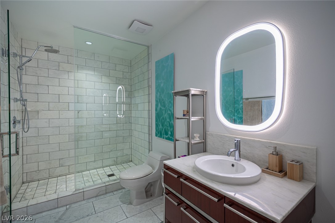 4471 Dean Martin Drive 810
