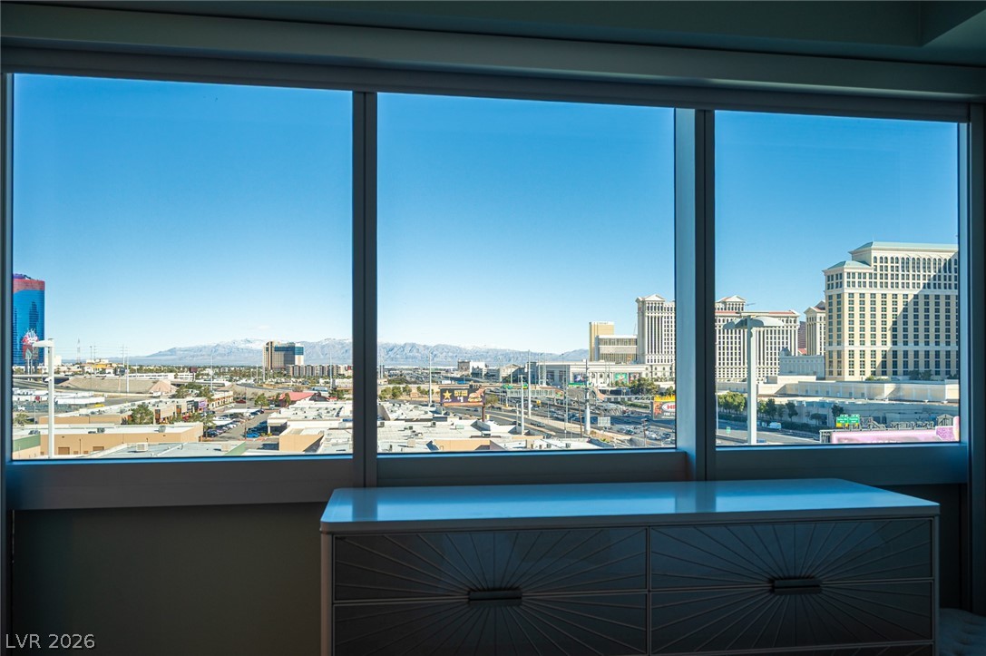 4471 Dean Martin Drive 810