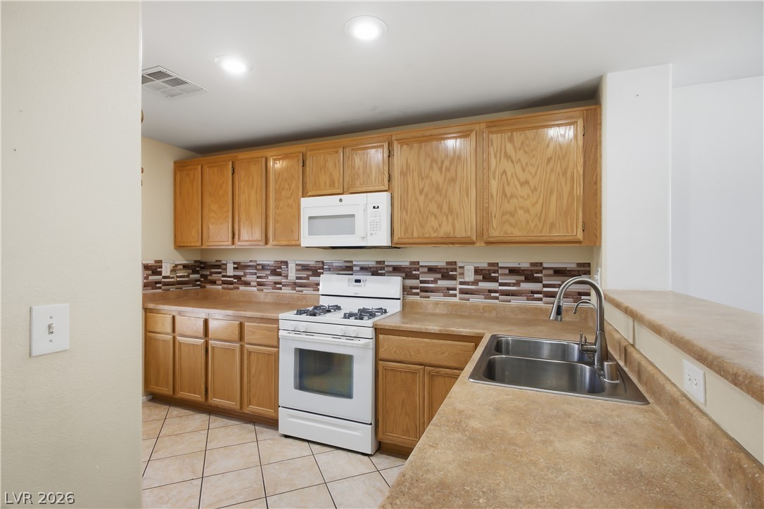 1172 Gecko Road