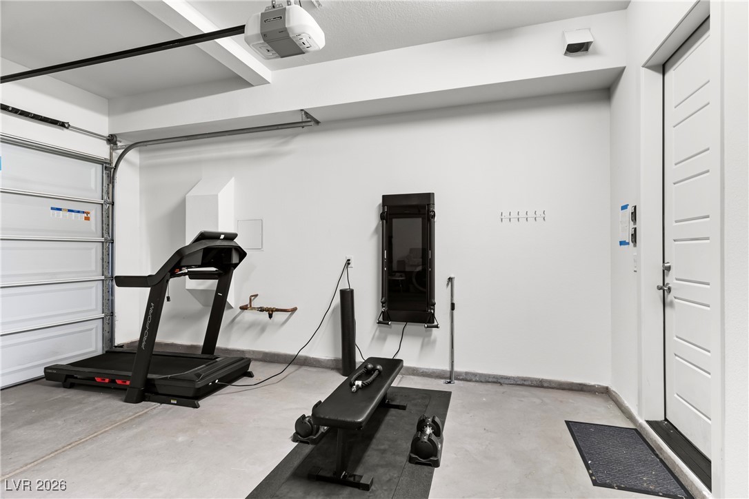 10125 Sequoia Glen Avenue