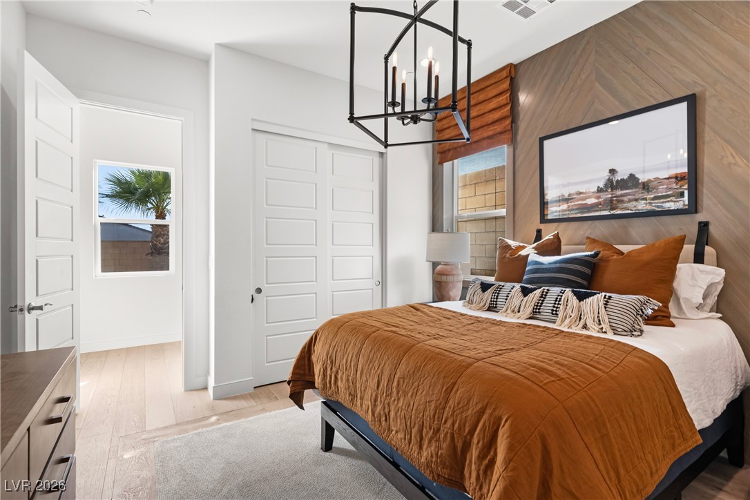 10125 Sequoia Glen Avenue