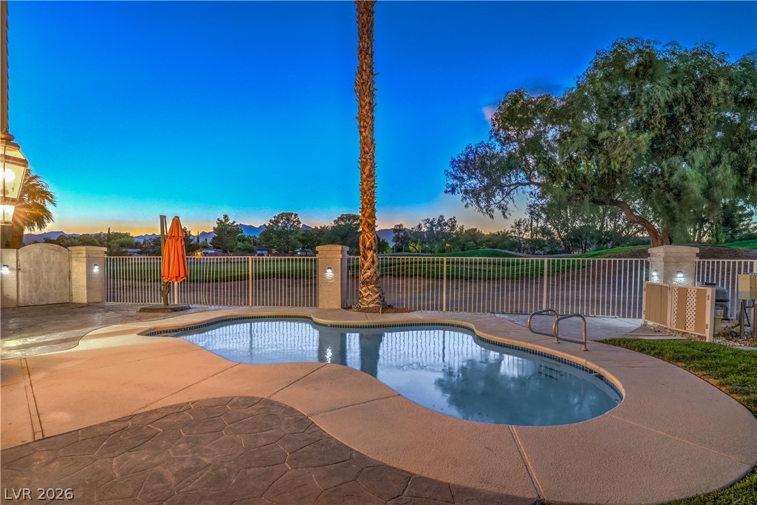 5152 Forest Oaks Drive